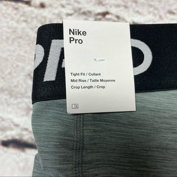 NWT Nike Pro Women’s Plus Athletic Leggings - Size 2X - Picture 7 of 10